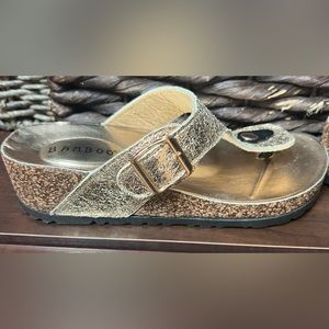 Women’s Bamboo Gold Sandals Size 8